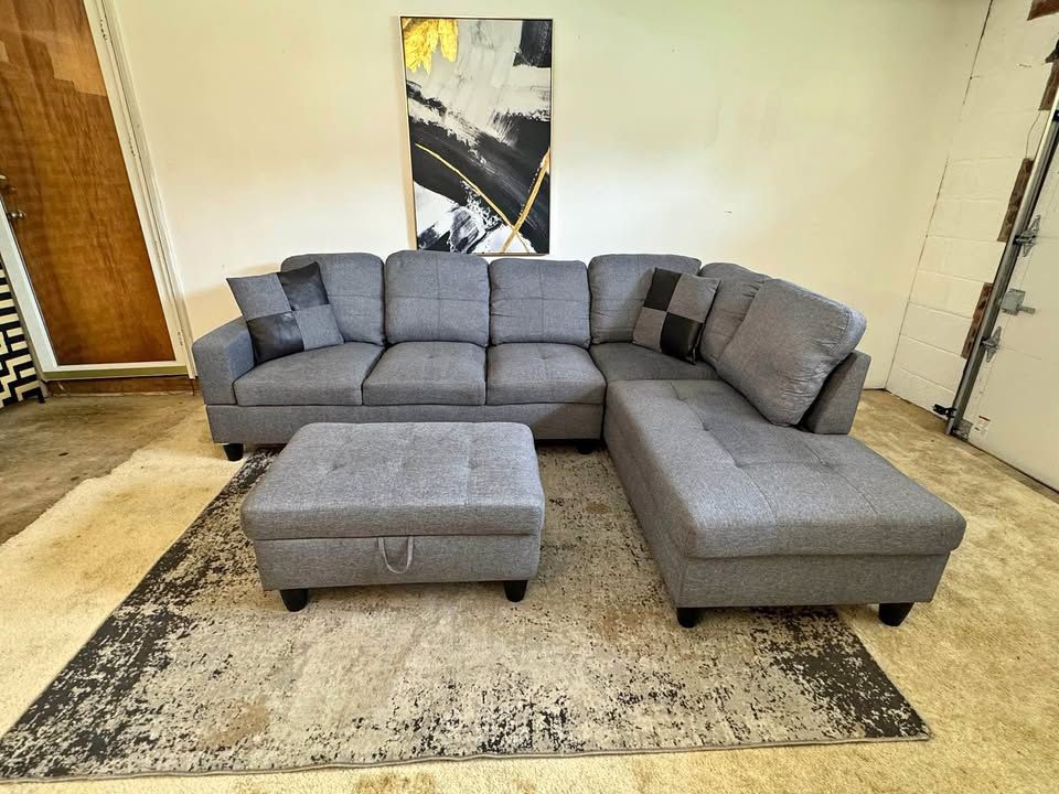Gray 4-Seater Sectional Sofa with Ottoman