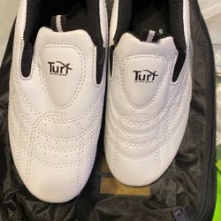 TURF MARTIAL ARTS SHOES (WHITE) CH 13