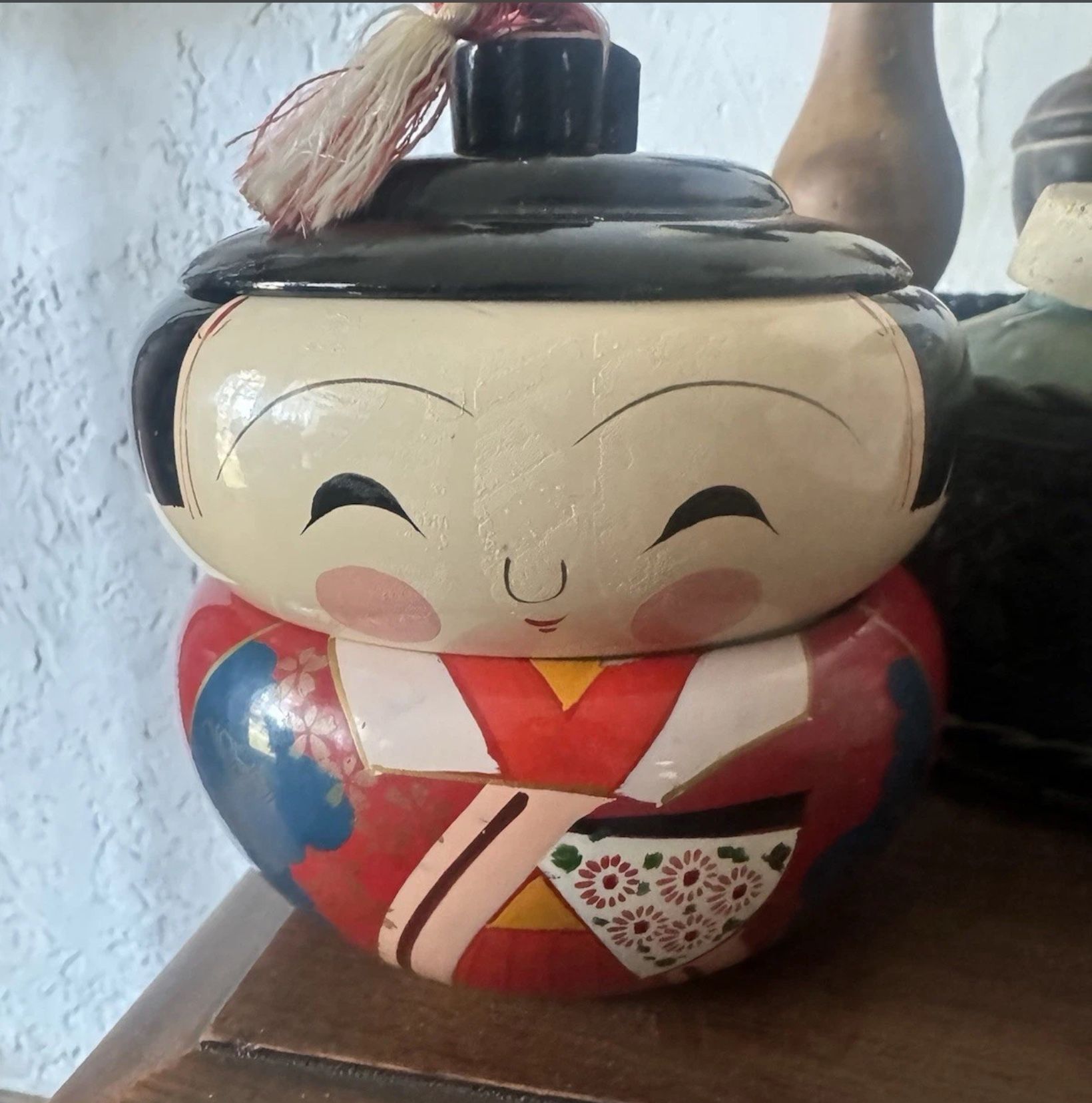 Vintage JAPANESE Kokeshi Doll Lacquer Ware Lidded Bento Box