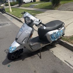 Moped for $600