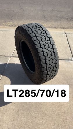 (1)285/70/18 Toyo Open Country A/T III