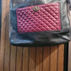 AUTHENTIC COACH HANDBAG 2011-2012
