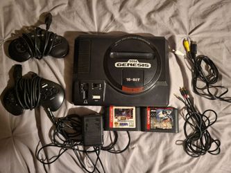 Sega Genesis 2 controllers 2 games Model 1