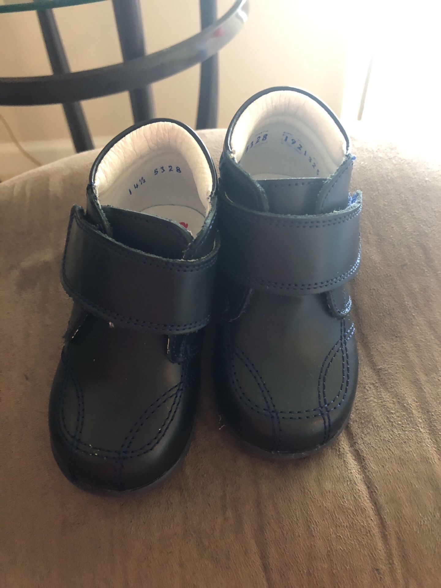 Spaniard Baby Leather walking shoes size 4 1/2