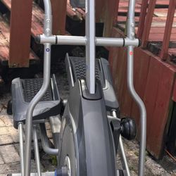 Nautilus E614 Fitness Elliptical Machine 
