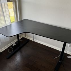 IKEA Bekant Desk 