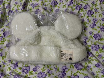Disney Tokyo white beanie