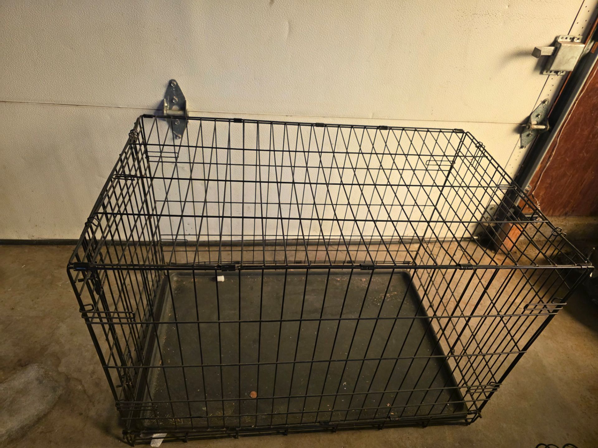 Mid/Large Wire Dog Crate Kennel with Tray