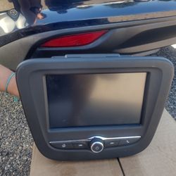 Original Stereo Chevy Malibu We Purchased It For 2017  Did Not Fit  Also It's Lock And Don't Have The Money To Pay To Unlock 