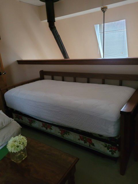 Twin Trundle Bed With Pullout twin Bed