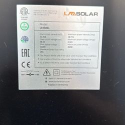 4 Solar LA Panels 400 Wattage  100.00 Each Panel. & 3  Q Cells 320 Wattage Panels 60.00 Each Panel. 7 Solar Panels For Sales 