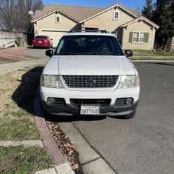 2005 Ford Explorer