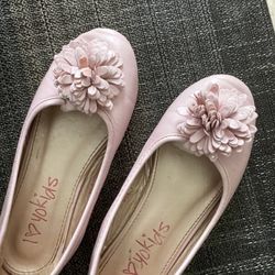 Flats sz 1.  For Any Ocacion of coming Easter Outfit