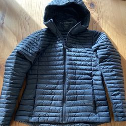 Black Diamond Women’s Forge Down Hooded Jacket (L)