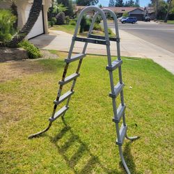Pool Ladder!