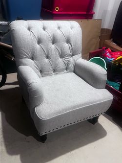 Accent chairs