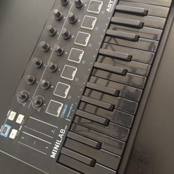 Arturia Minilab - Black Edition