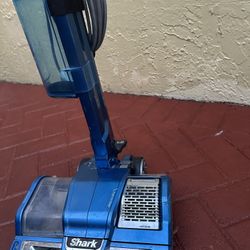 Shark Vacuum Cleaner Model:AH452 26
