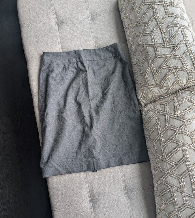 J. Crew Gray Pencil Skirt Size 6