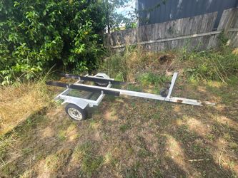 Tralier just want it gone an out of my yard