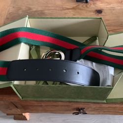 Gucci Size 90-36