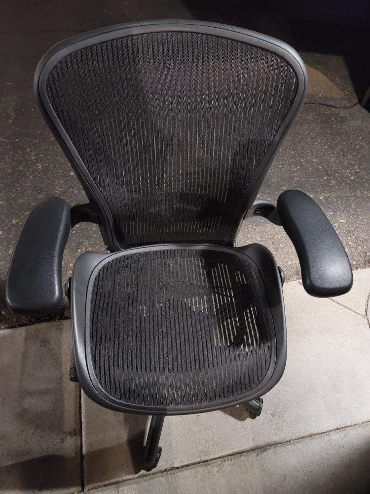 Herman Miller Aeron Office Desk Chairs