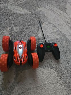 Spinning/climbing rc car