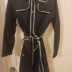 ($8) Coat Sz: Small