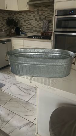 Beverage tub