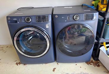 GE Washer and Electric Dryer in Sapphire