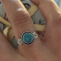 925 Sterling Silver Turquoise Gemstone Vintage Style Ring 8.5