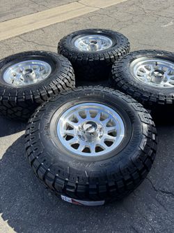 New 8x170 Method MR703 BeadGrip 17” Machined Wheels with 37” Advanta RT Tires