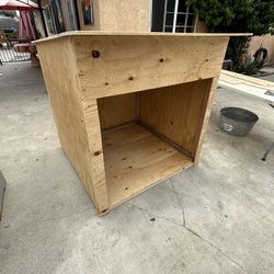 Dog Houses 