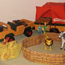 Vintage FISHER-PRICE Safari Adventure Series Playset-1970's