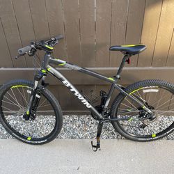 Mountain Bike Rockrider 520
