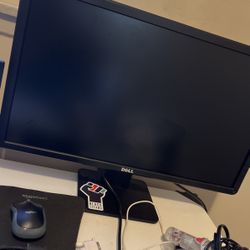 Computer Monitor In Excellent Condition!!!