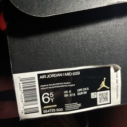 Jordan Mids High Top 