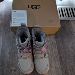 UGG  Boots