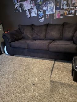 Nice black couch for sale