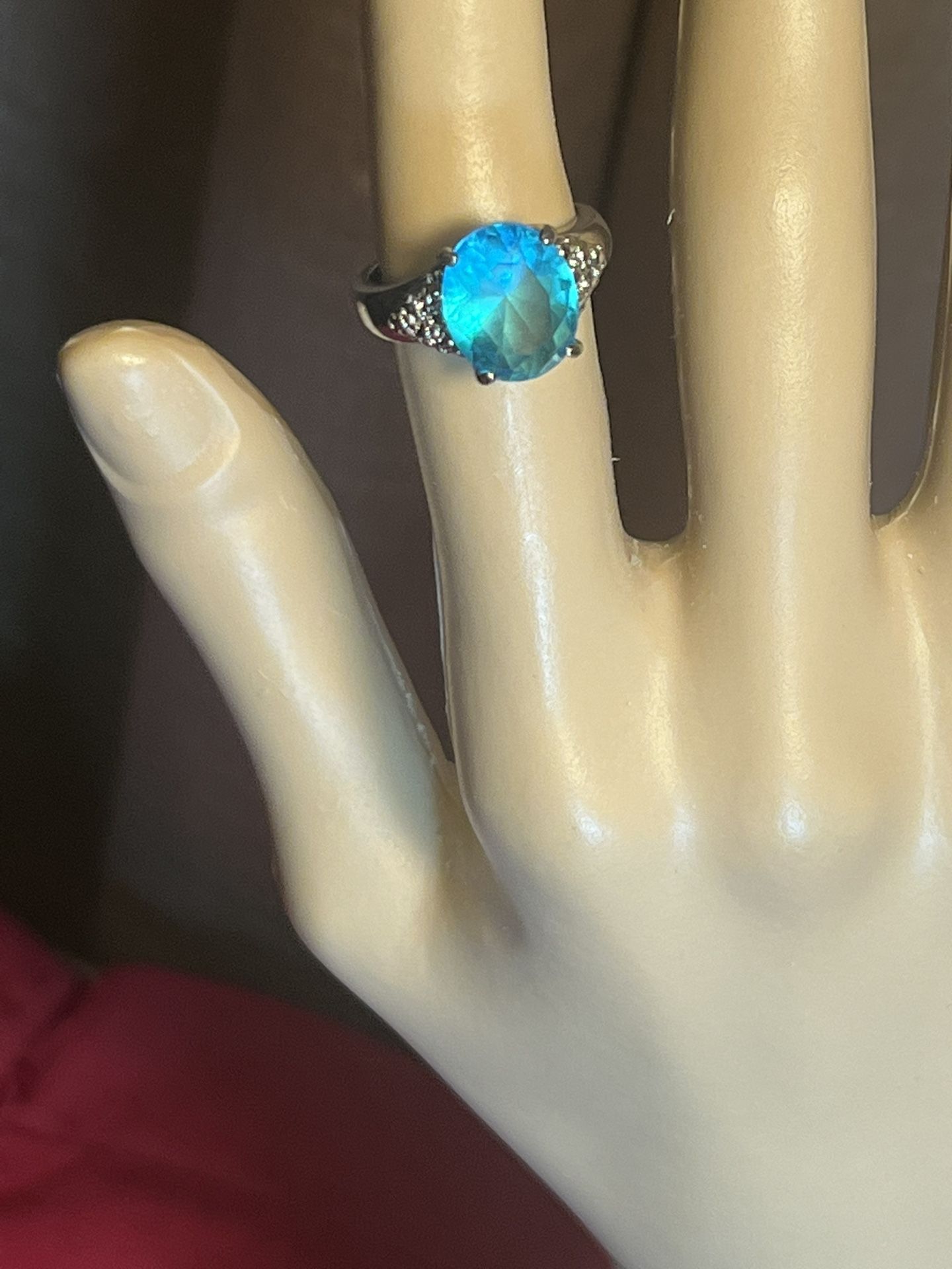 Sz 5.75 Topaz Blue Glass Cocktail Ring