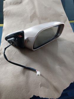 92-96 Toyota Camry Mirror