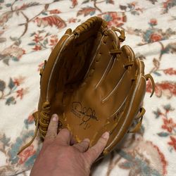 Derek Jeter Autographed baseball glove