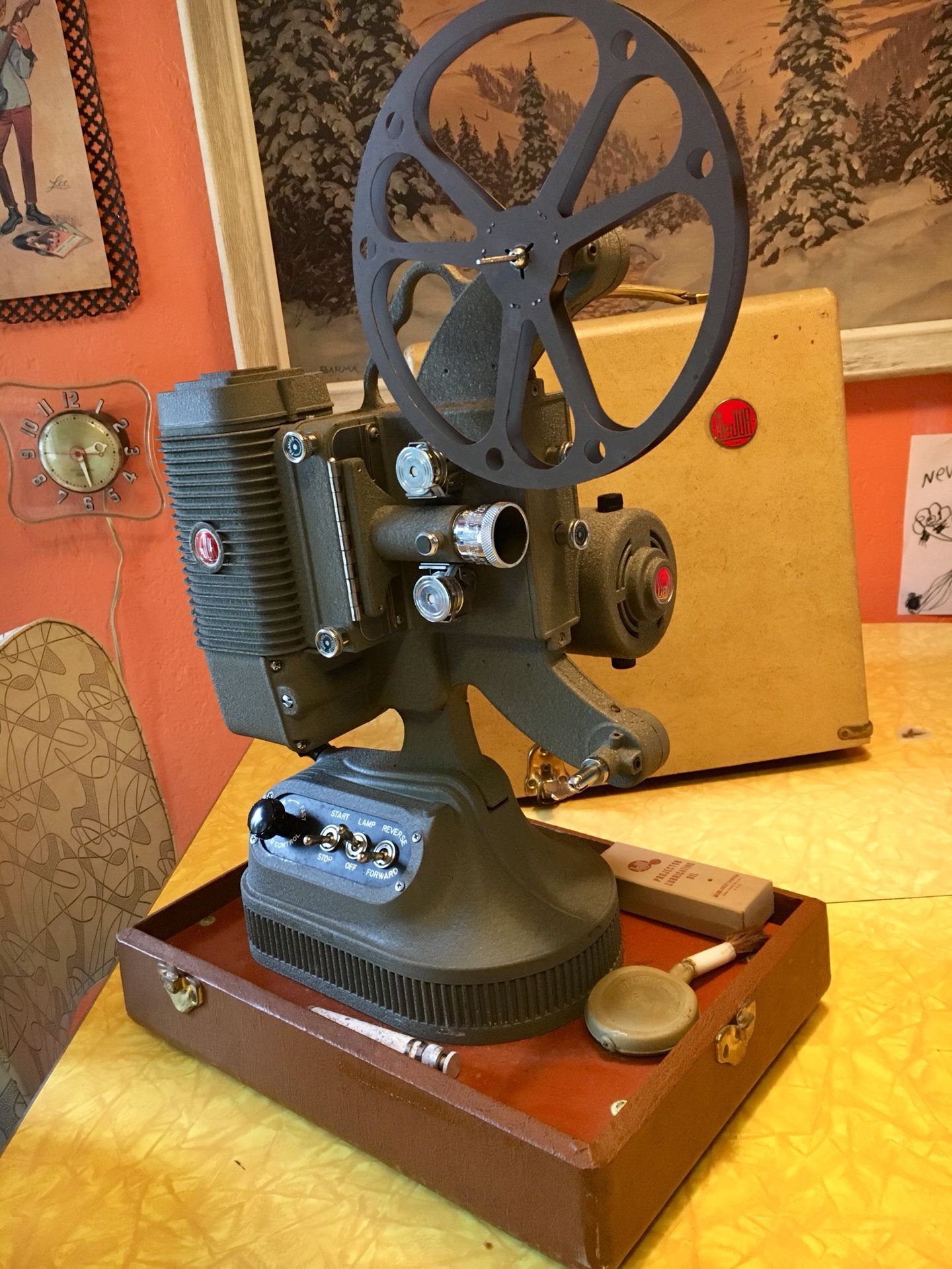 Vintage DeJur 8mm Movie Projector