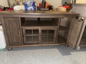 Media cabinet