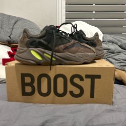 Adidas Yeezy Boost 700 Mauve
