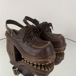 L.E.I. Vintage Y2K Brown Faux Leather Chunky Platform Lace Up Heeled Oxford Shoe