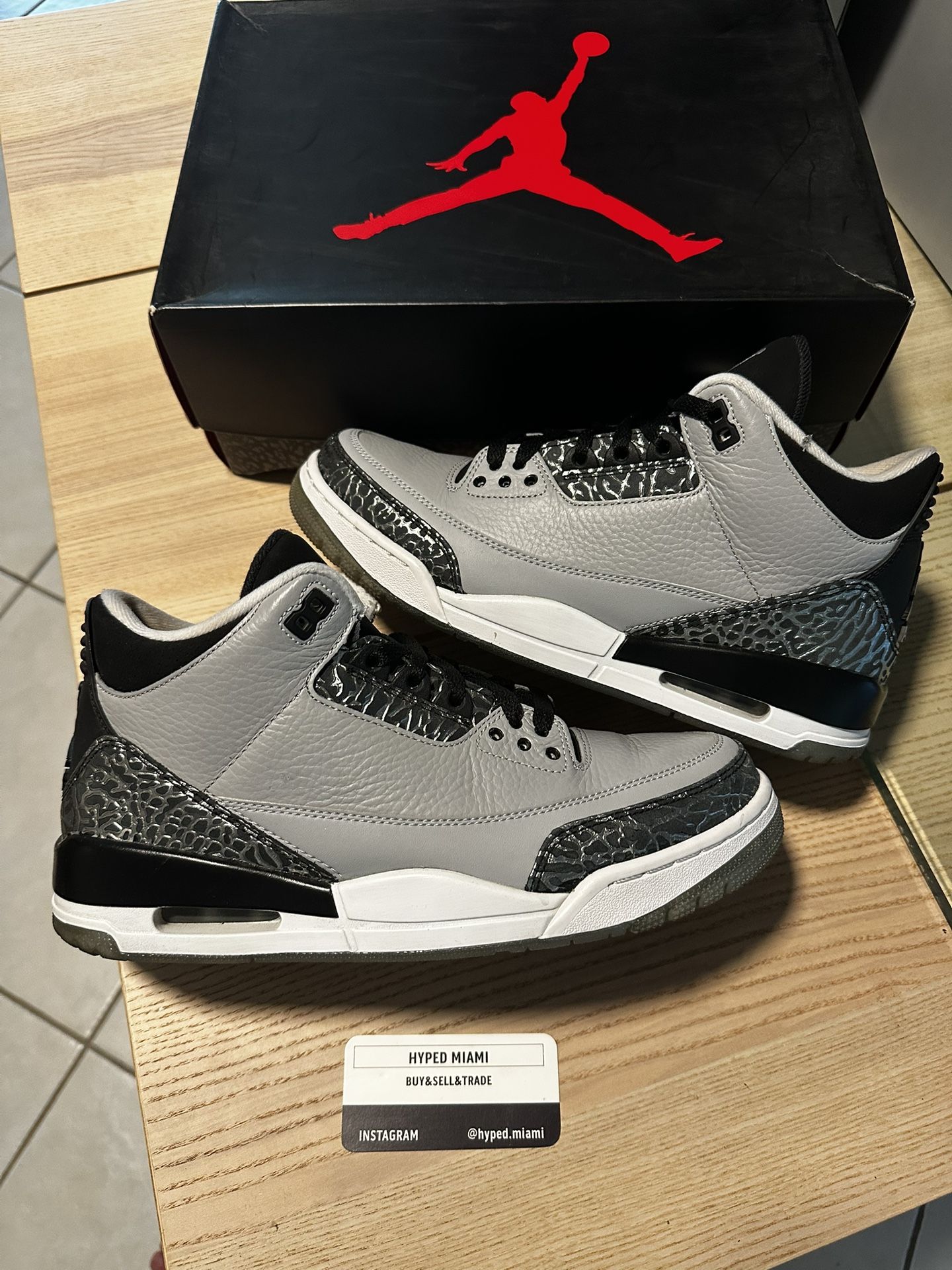 Jordan 3 Wolf Grey SIZE 9 RARE CLEAN