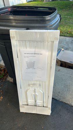Plastic expandable fence height 87“ x 34“