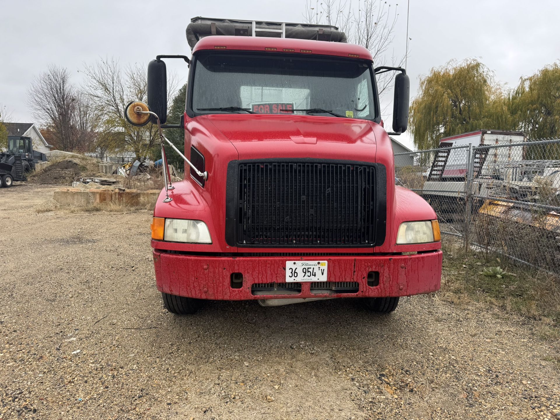 2001 Volvo VNM-64