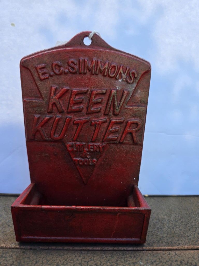Vintage Cast Metal KEEN KUTTER Match Holder